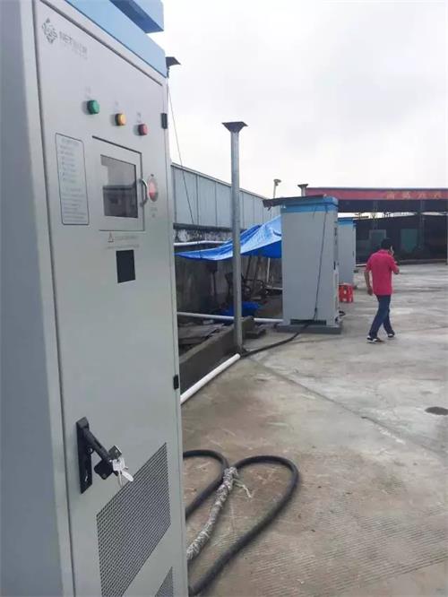 牛八体育充电桩现场图