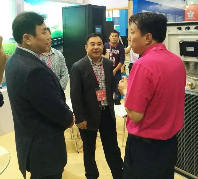 惠阳刘光滨区长一行莅临牛八体育参观指导