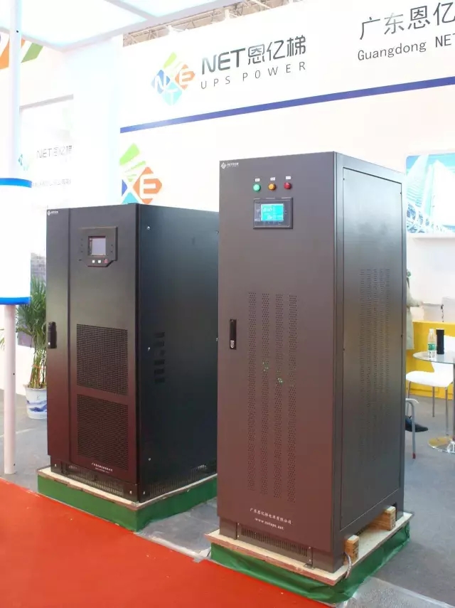 参展产品（牛八体育UPS和稳压电源）