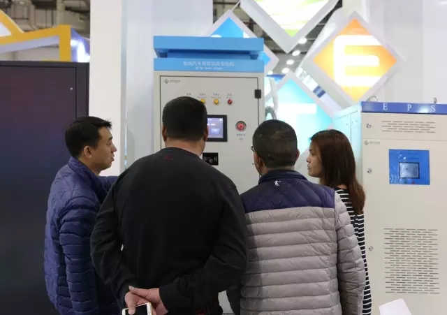 牛八体育销售人员接待客户