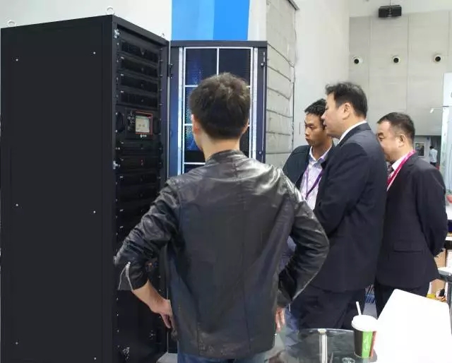 惠州市惠阳区刘光滨区长莅临牛八体育展厅